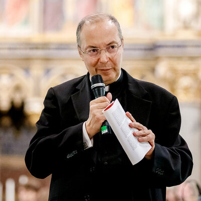 Monsenhor Marco Frisina.